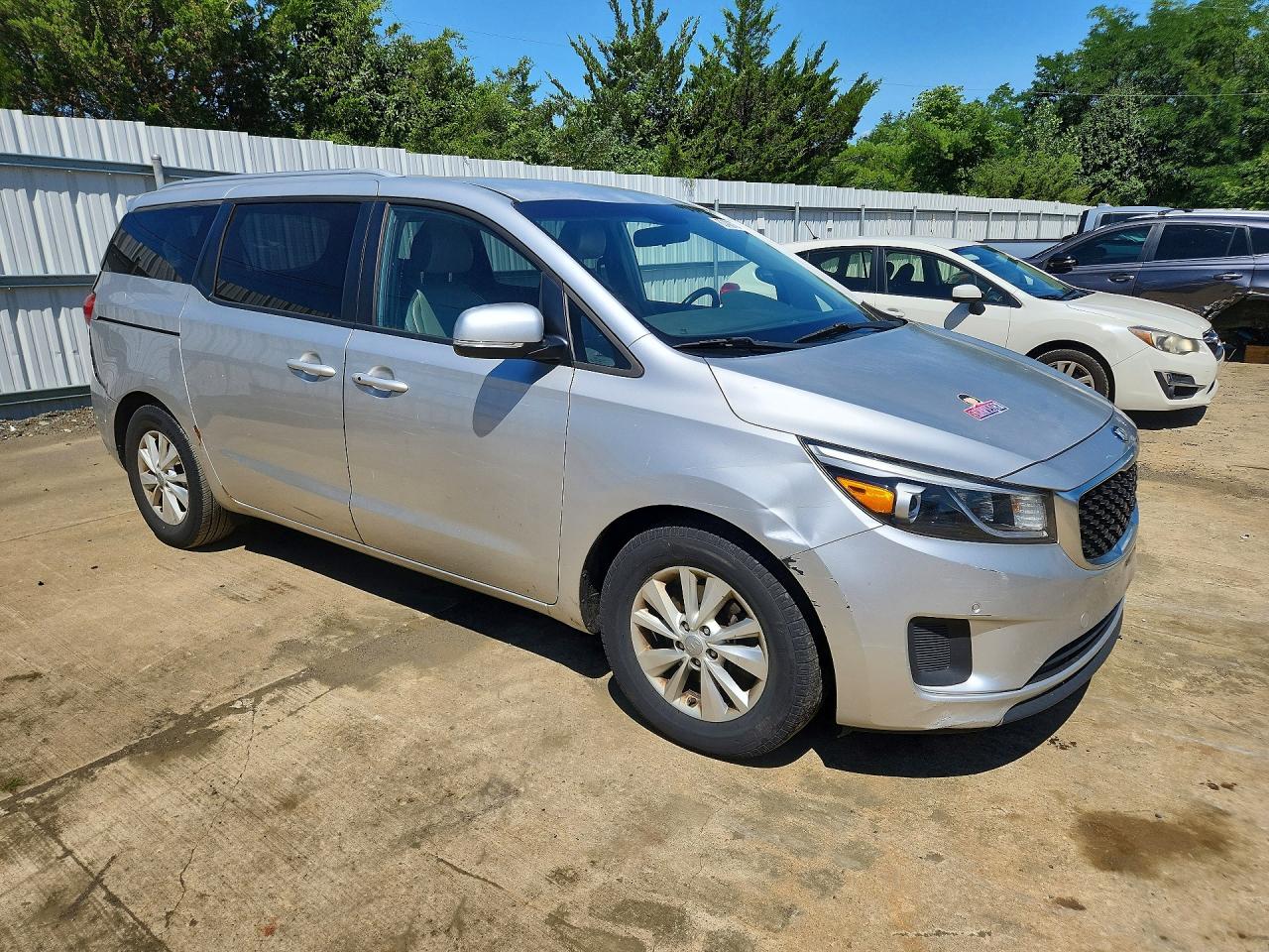 2017 KIA SEDONA LX — снимка 4