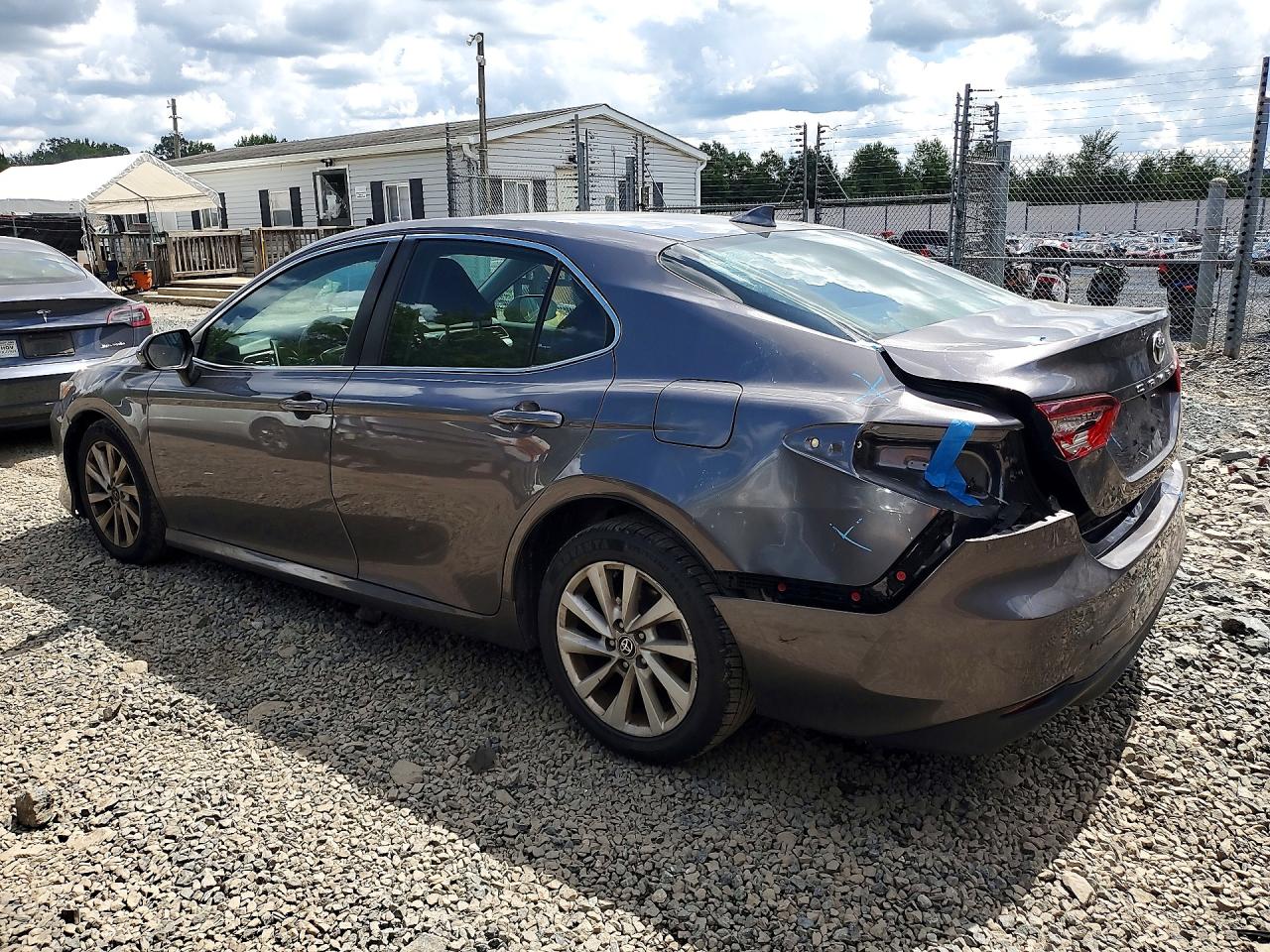 2023 TOYOTA CAMRY LE — снимка 2
