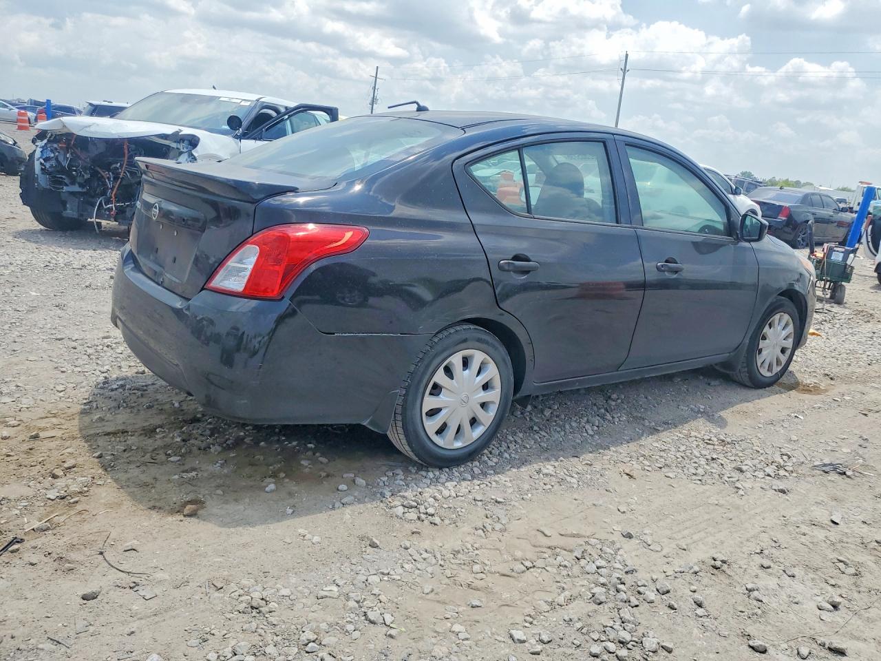 2017 NISSAN VERSA 1.6 S PLUS — снимка 3