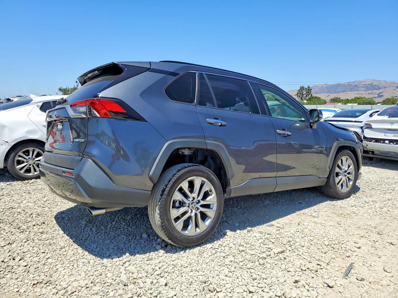 2021 TOYOTA RAV4 LIMITED — снимка 3