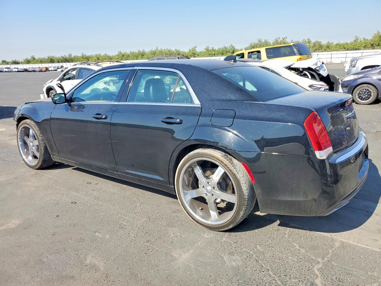 2016 CHRYSLER 300 LIMITED — снимка 2
