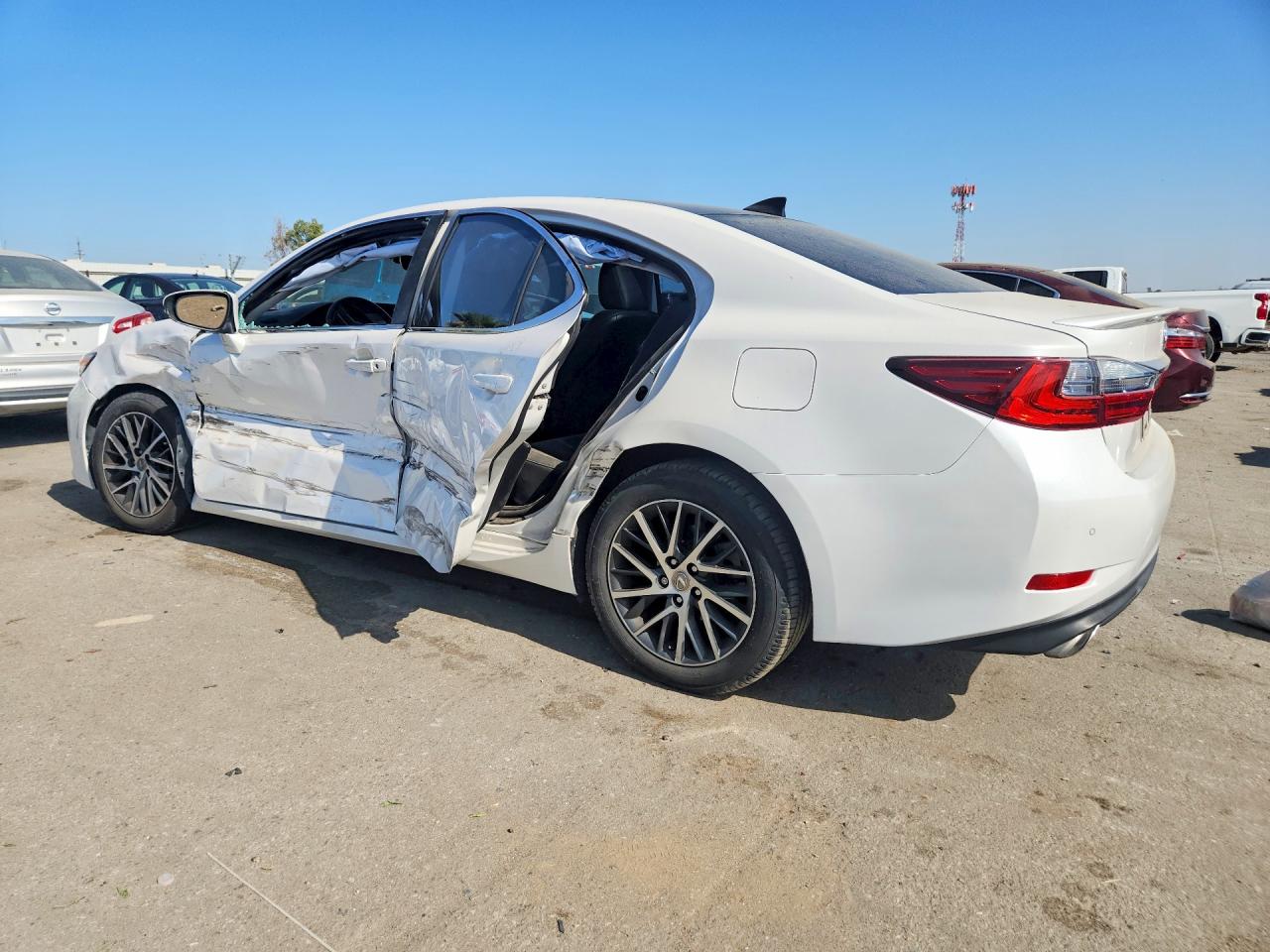 2017 LEXUS ES 350 — снимка 2