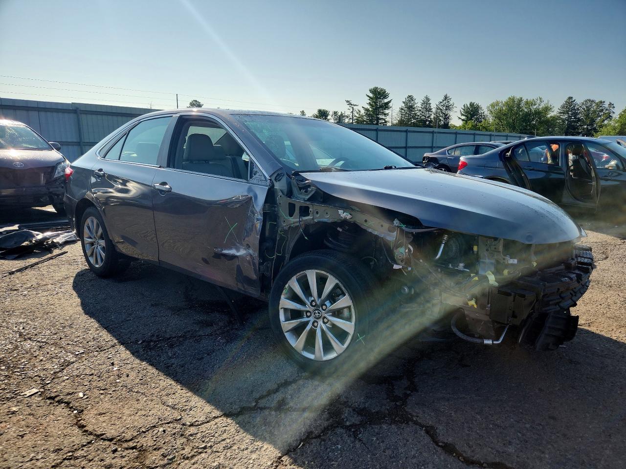 2017 TOYOTA CAMRY XLE — снимка 4