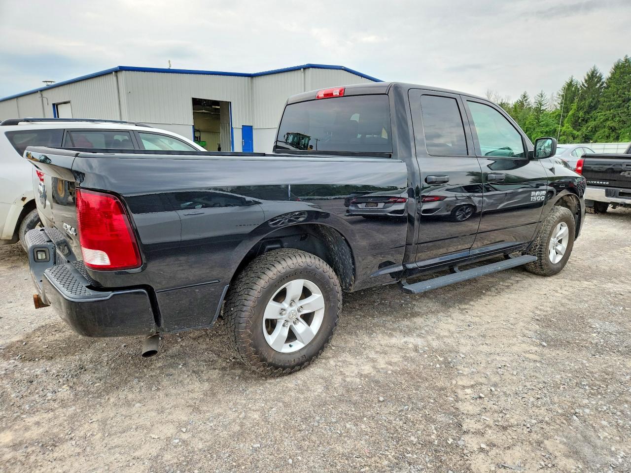 2017 RAM 1500 ST — снимка 3