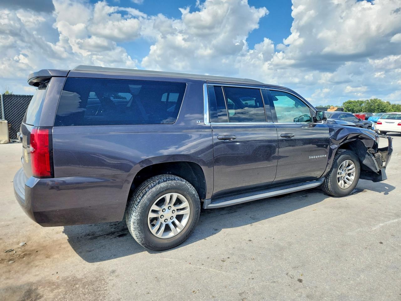 2018 CHEVROLET SUBURBAN C1500 LT — снимка 3