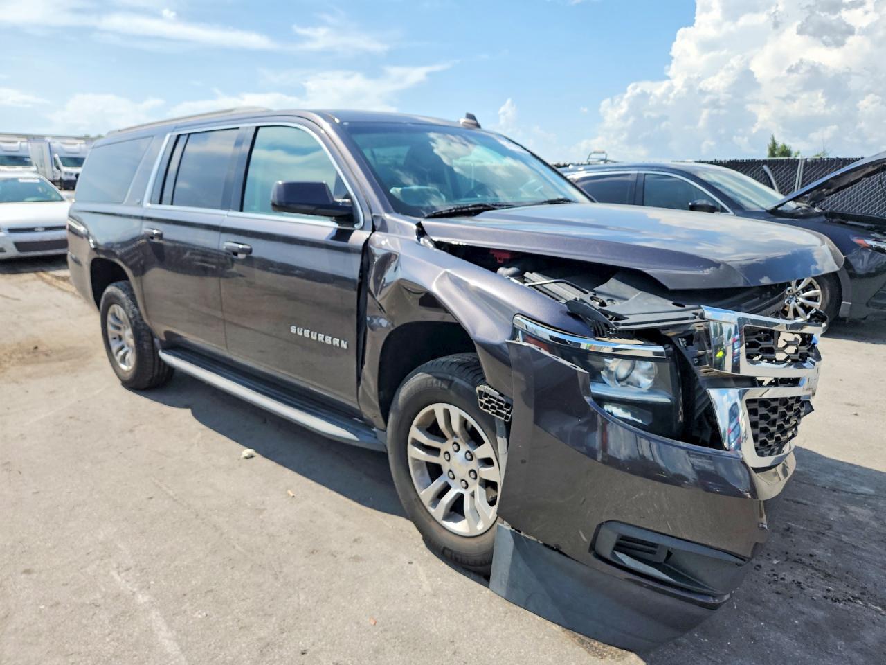 2018 CHEVROLET SUBURBAN C1500 LT — снимка 4