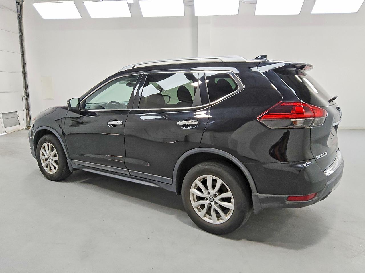 2018 NISSAN ROGUE SV — снимка 2