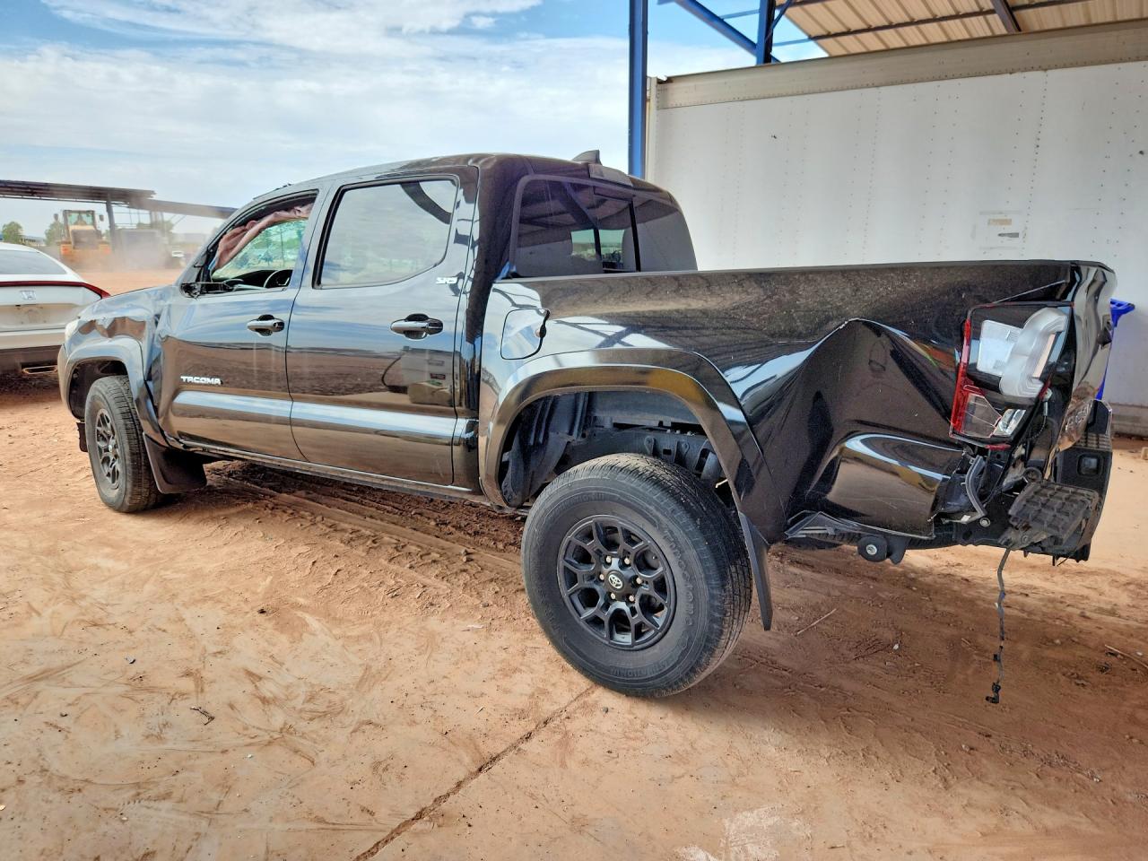 2022 TOYOTA TACOMA SR5 V6 — снимка 2