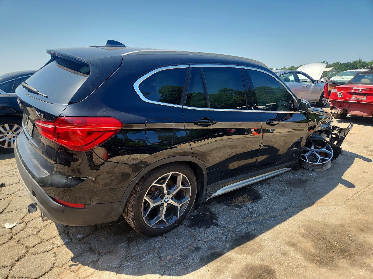 2017 BMW X1 XDRIVE28I — снимка 3