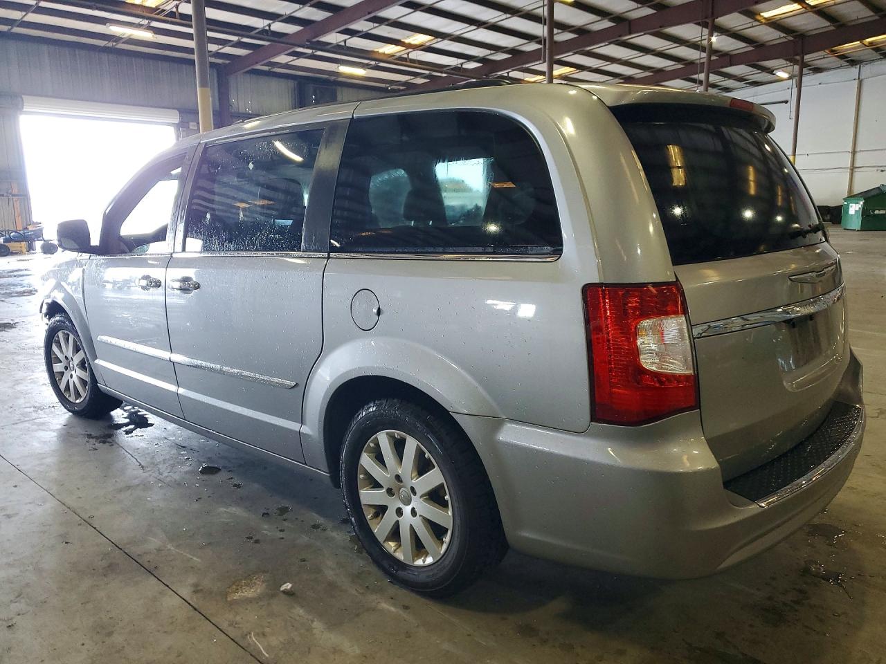 2016 CHRYSLER TOWN & COUNTRY TOURING — снимка 2