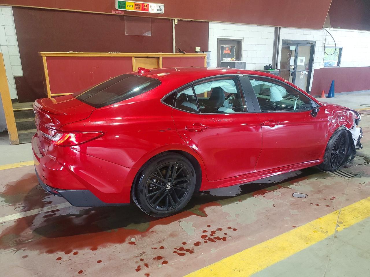 2025 TOYOTA CAMRY SE — снимка 3