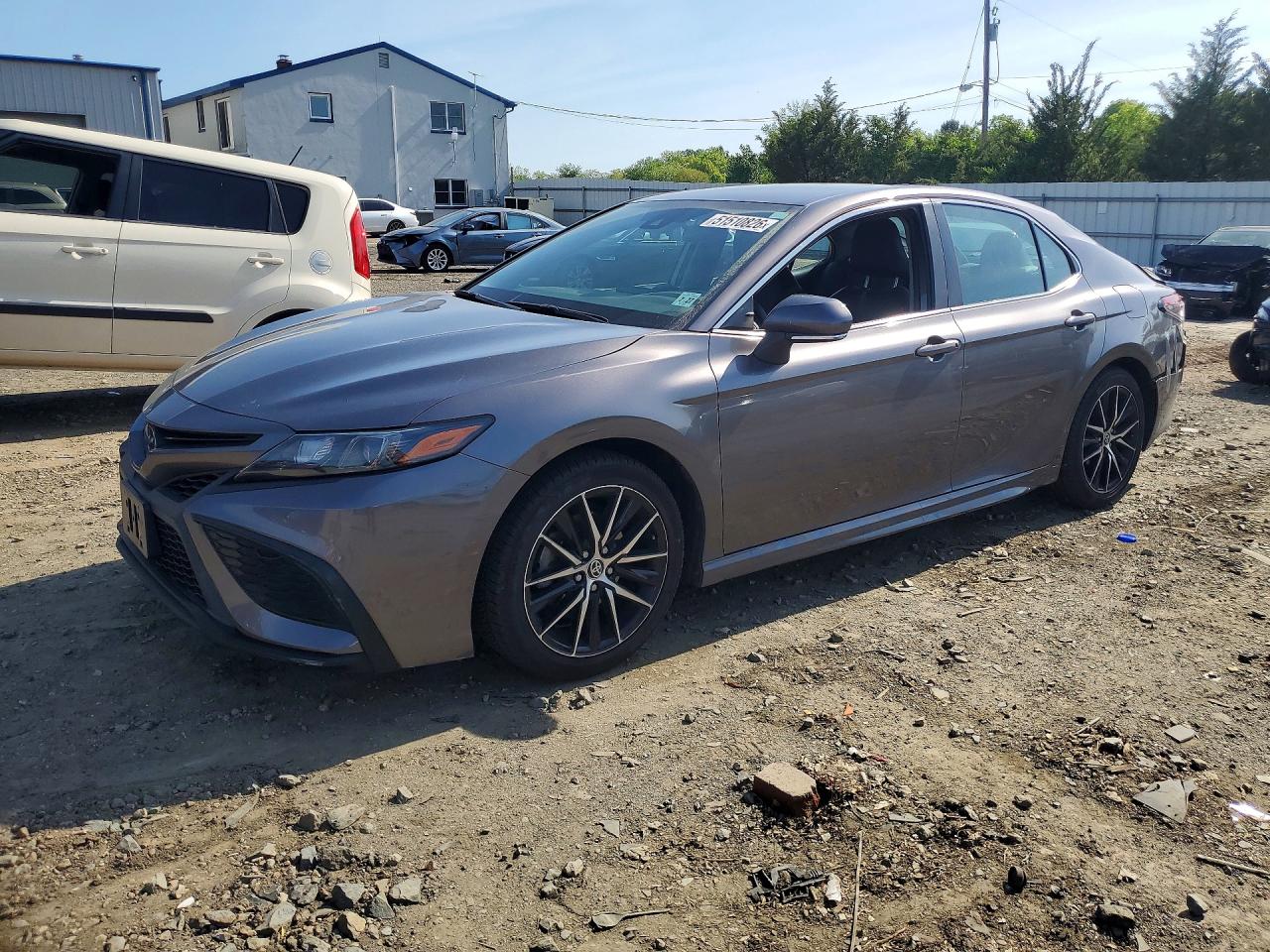 2022 TOYOTA CAMRY SE