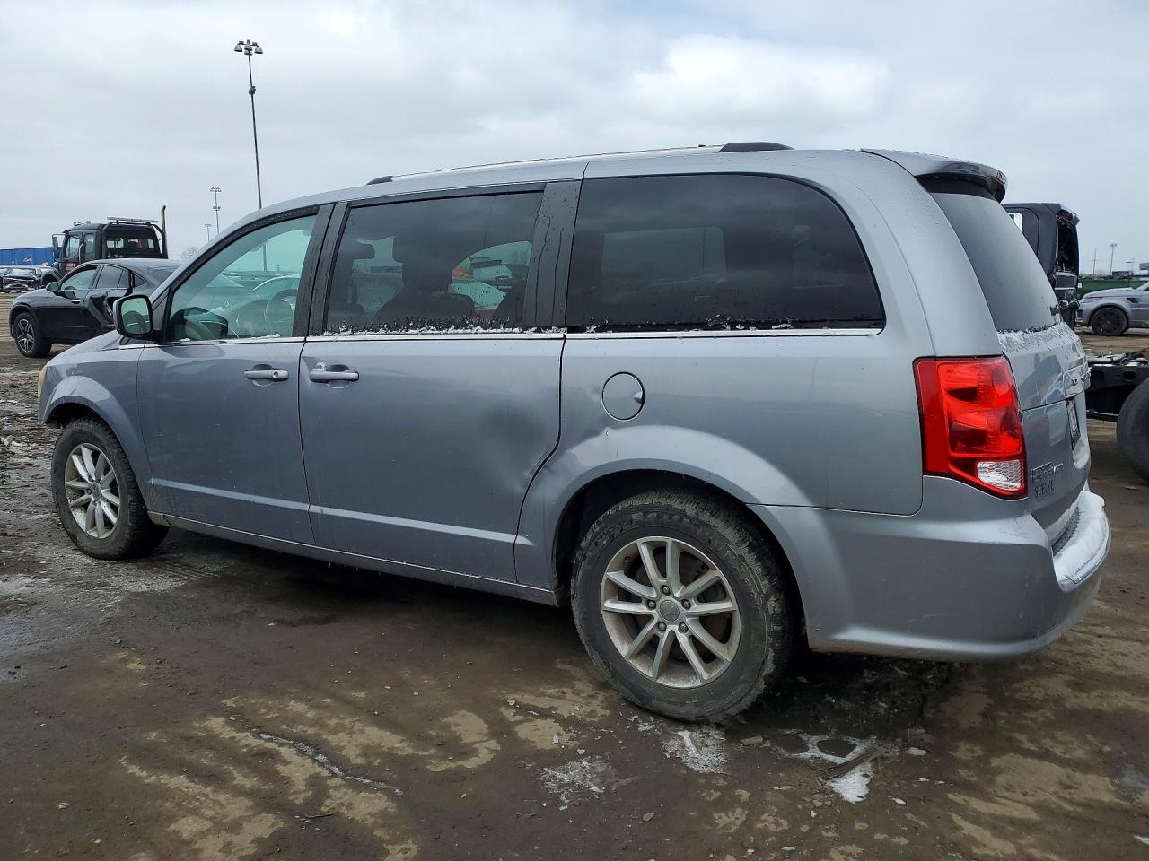 2019 DODGE GRAND CARAVAN SXT — снимка 2