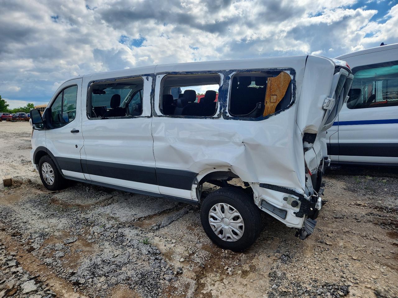 2024 FORD TRANSIT T-350 — снимка 2