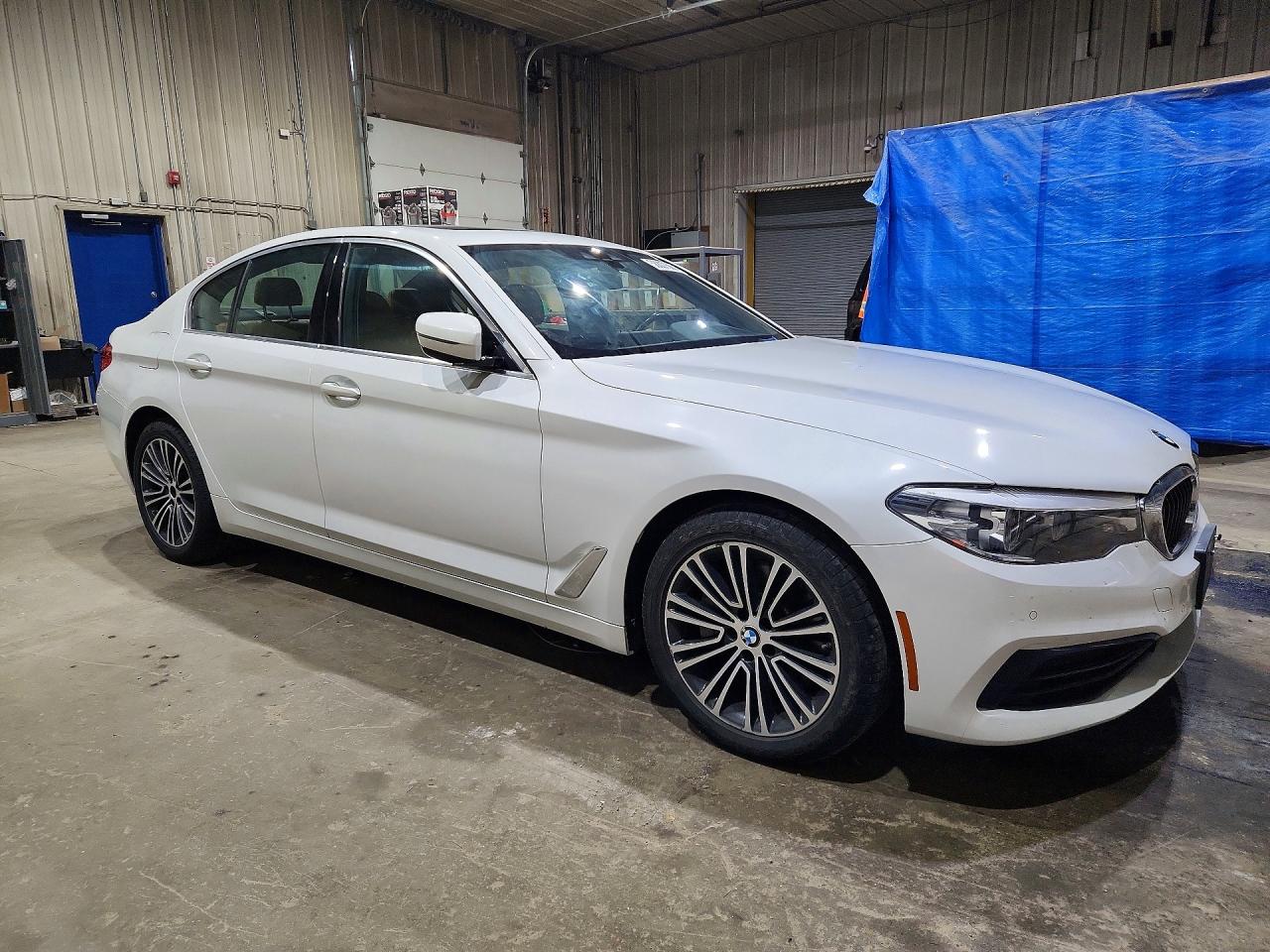 2020 BMW 530 XI — снимка 4
