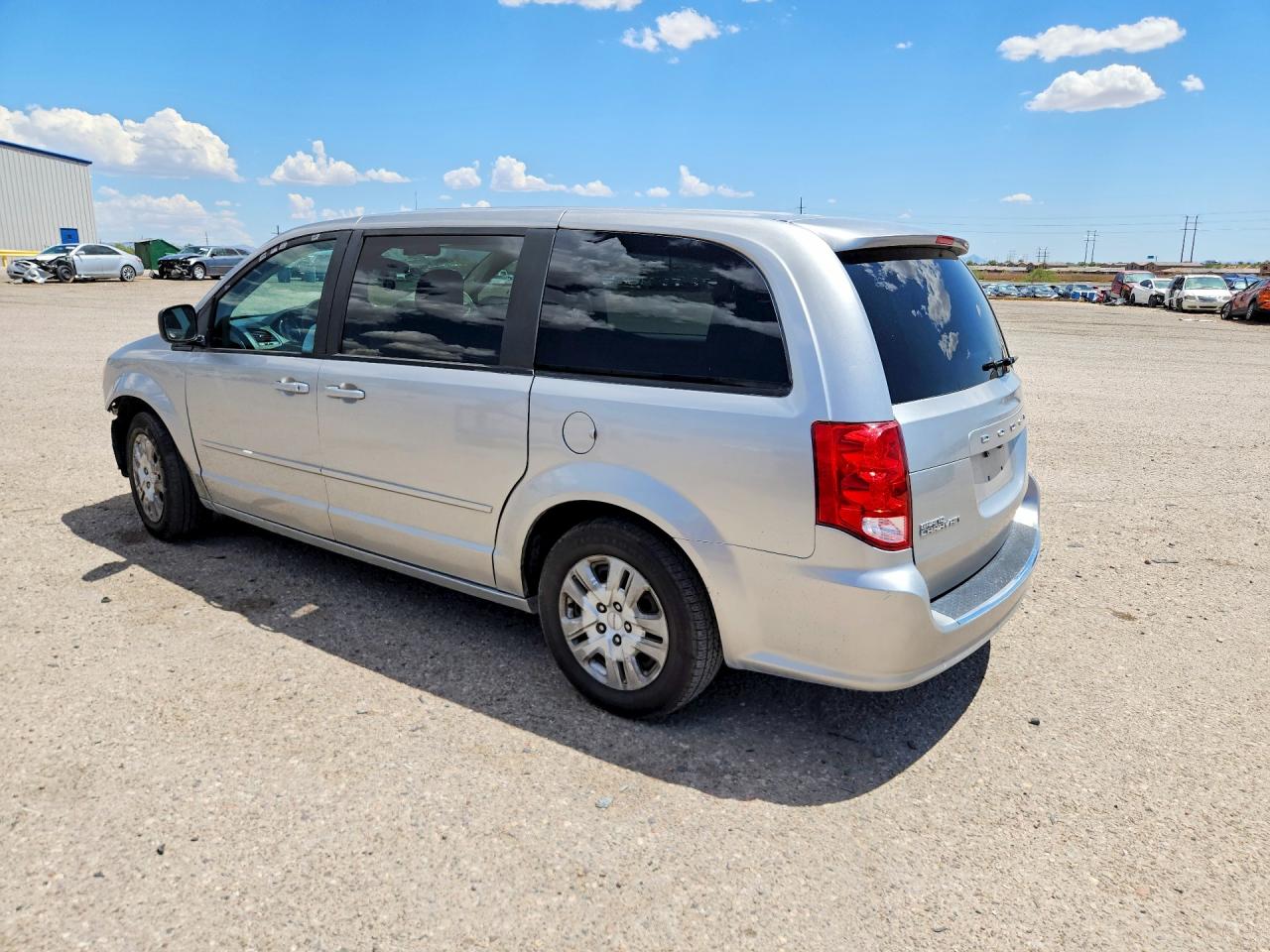 2017 DODGE GRAND CARAVAN SE — снимка 2
