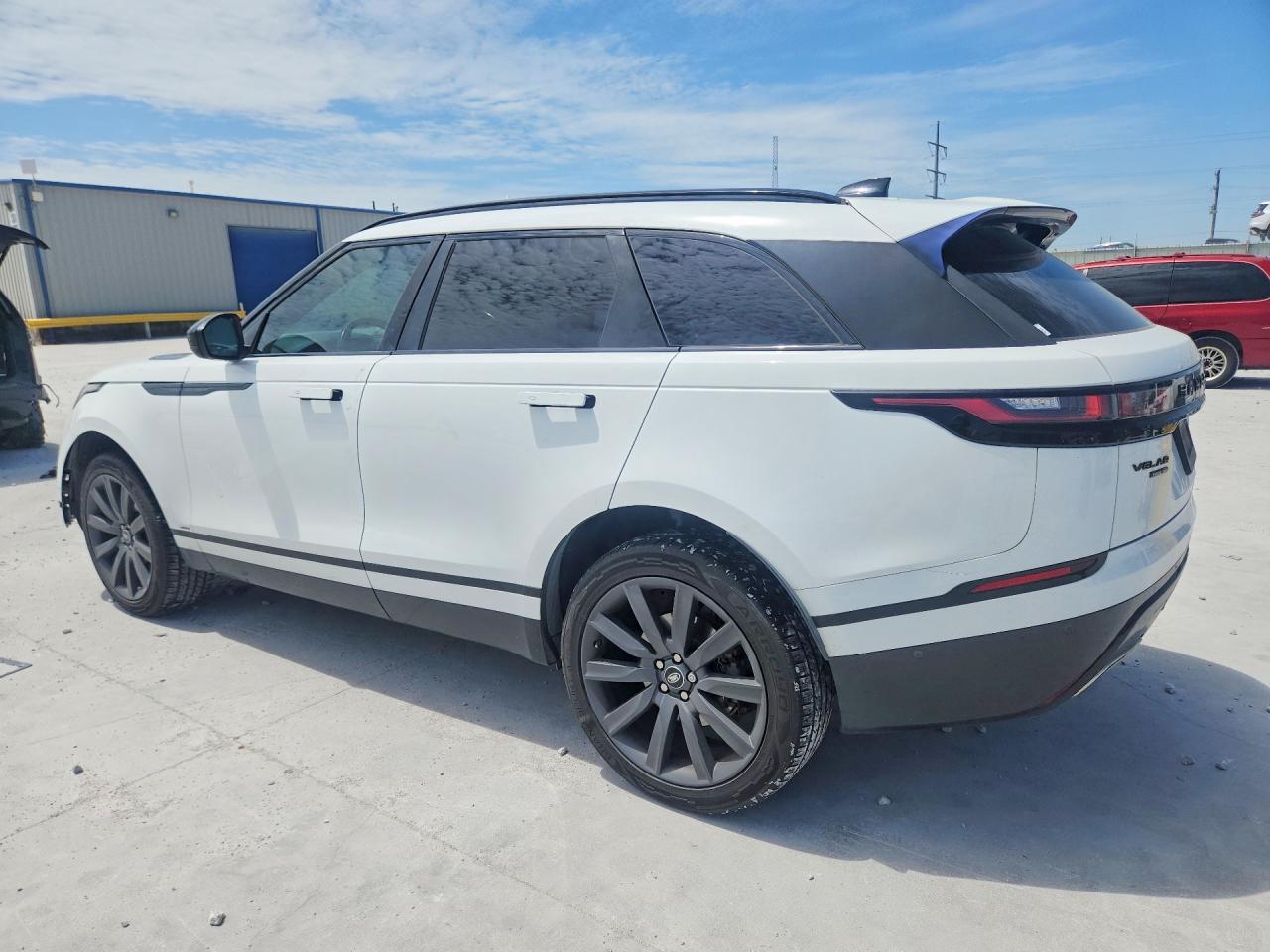 2018 LAND ROVER RANGE ROVER VELAR R-DYNAMIC HSE — снимка 2