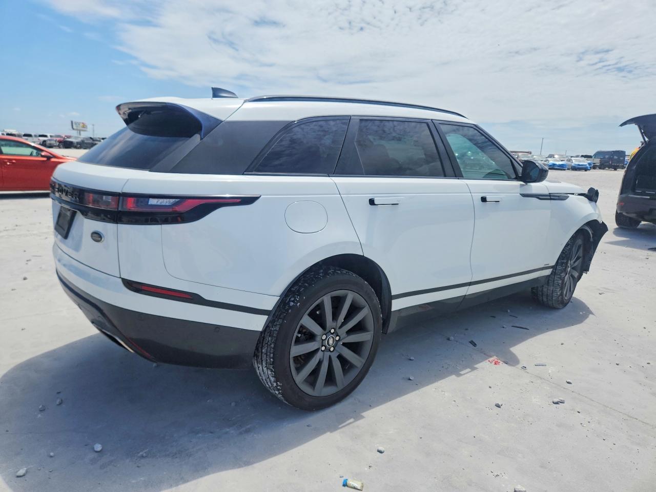 2018 LAND ROVER RANGE ROVER VELAR R-DYNAMIC HSE — снимка 3