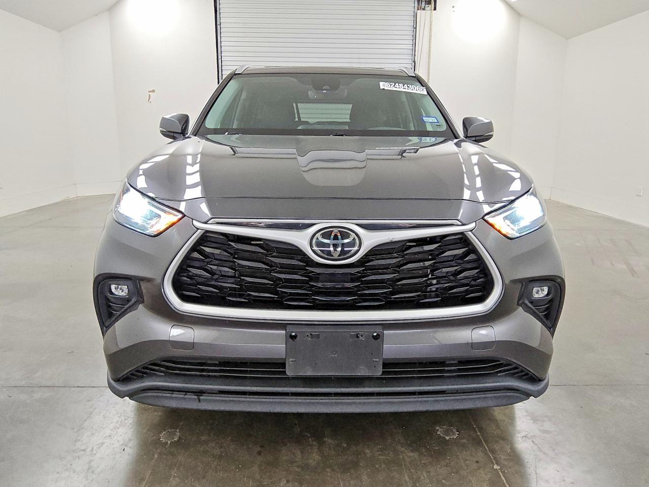 2022 TOYOTA HIGHLANDER XLE — снимка 5