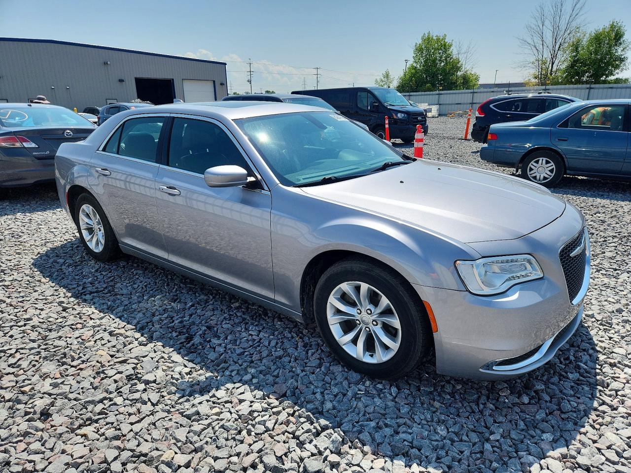 2016 CHRYSLER 300 LIMITED — снимка 4