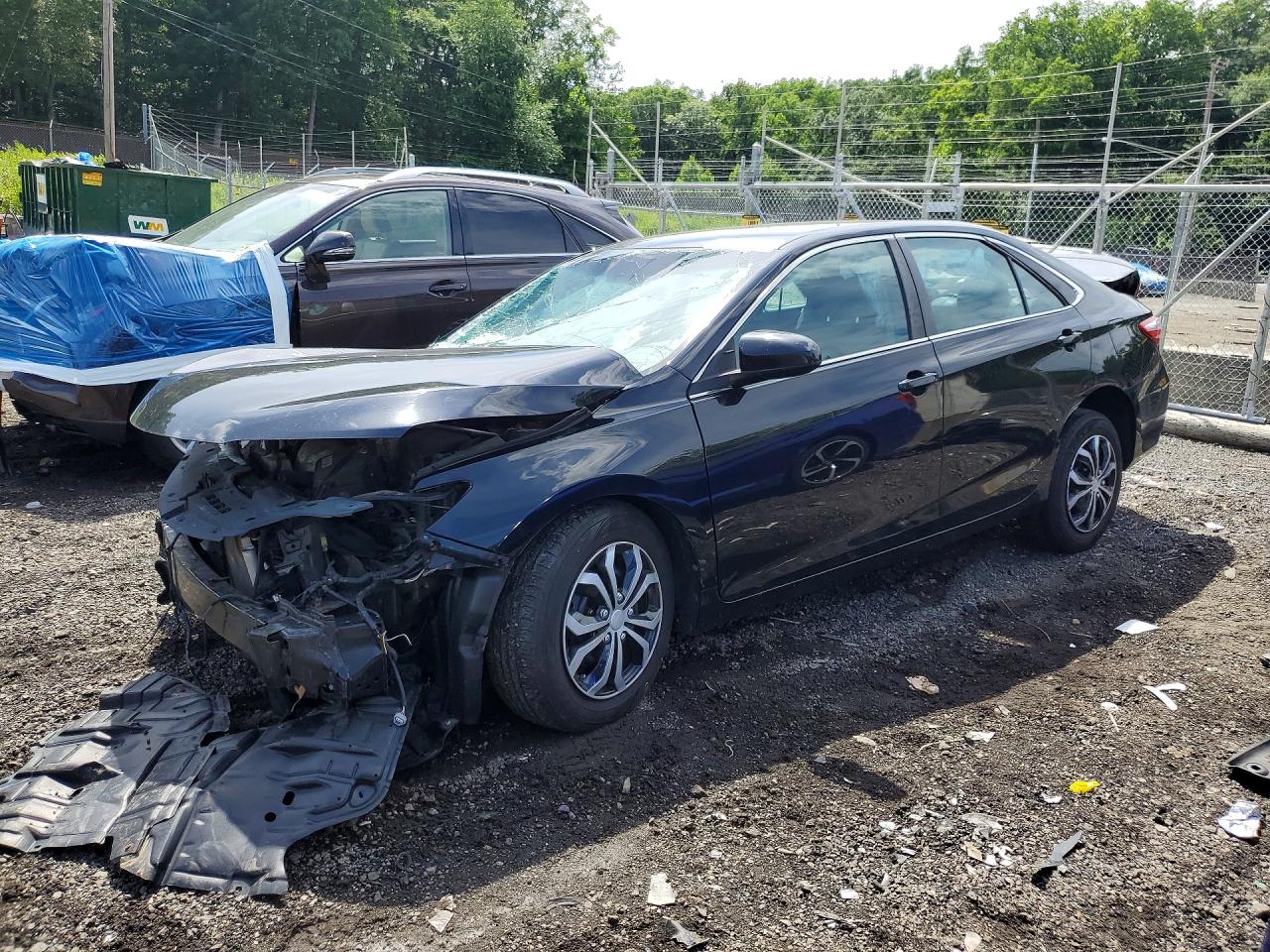 2017 TOYOTA CAMRY LE