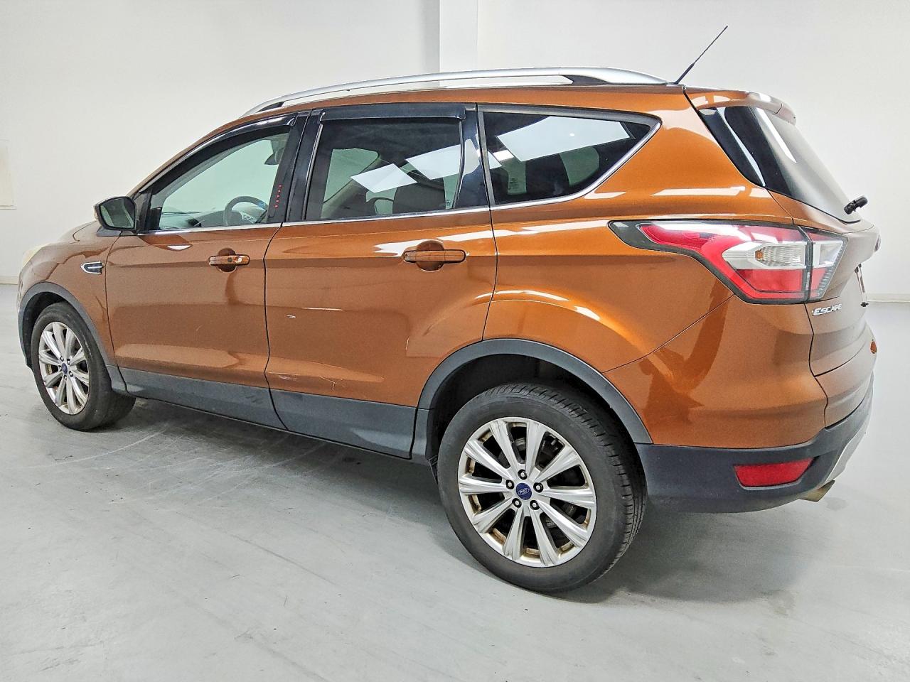 2017 FORD ESCAPE TITANIUM — снимка 2