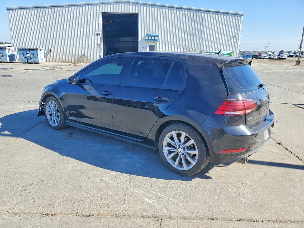 2018 VOLKSWAGEN GTI S/SE — снимка 2