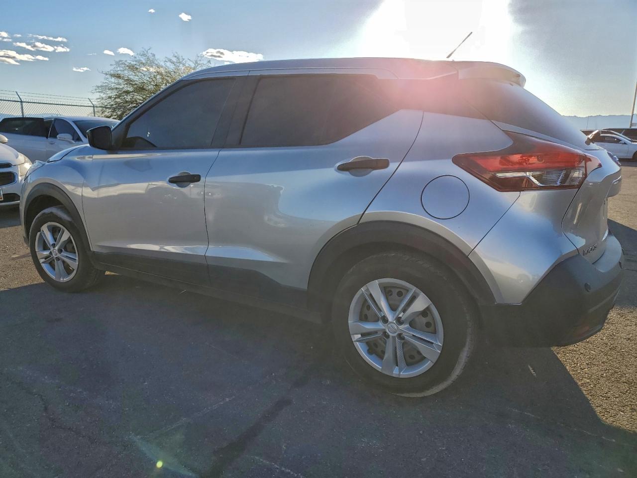 2020 NISSAN KICKS S — снимка 2