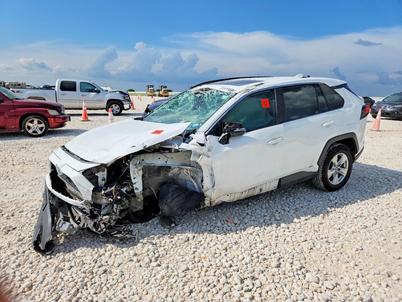2021 TOYOTA RAV4 HYBRID XLE