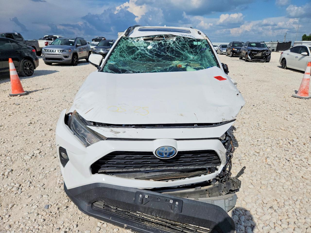 2021 TOYOTA RAV4 HYBRID XLE — снимка 5