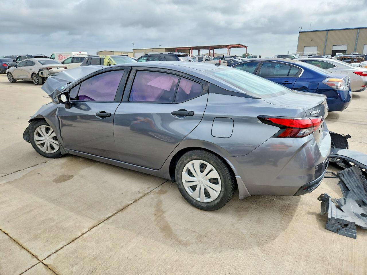 2021 NISSAN VERSA S — снимка 2