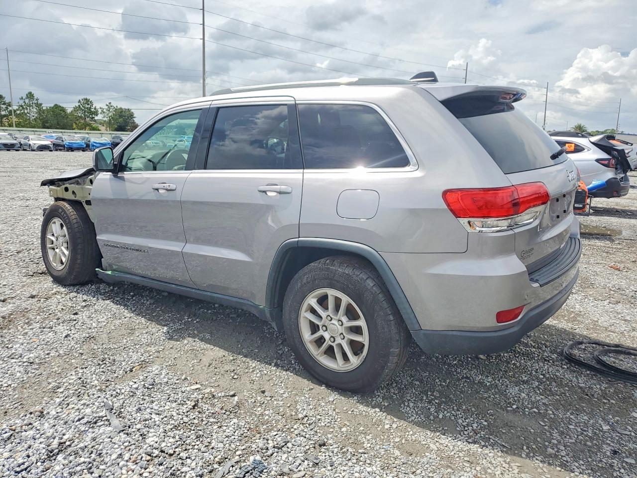 2019 JEEP GRAND CHEROKEE LAREDO — снимка 2