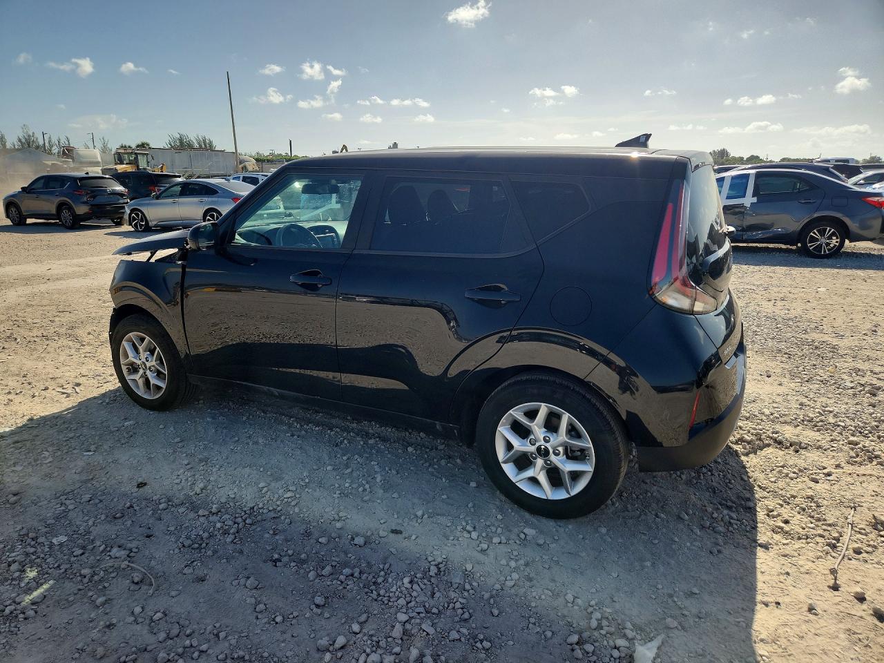 2025 KIA SOUL LX — снимка 2