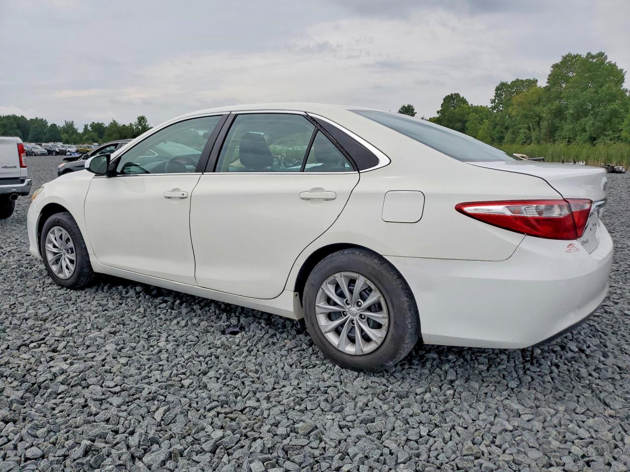 2017 TOYOTA CAMRY — снимка 2