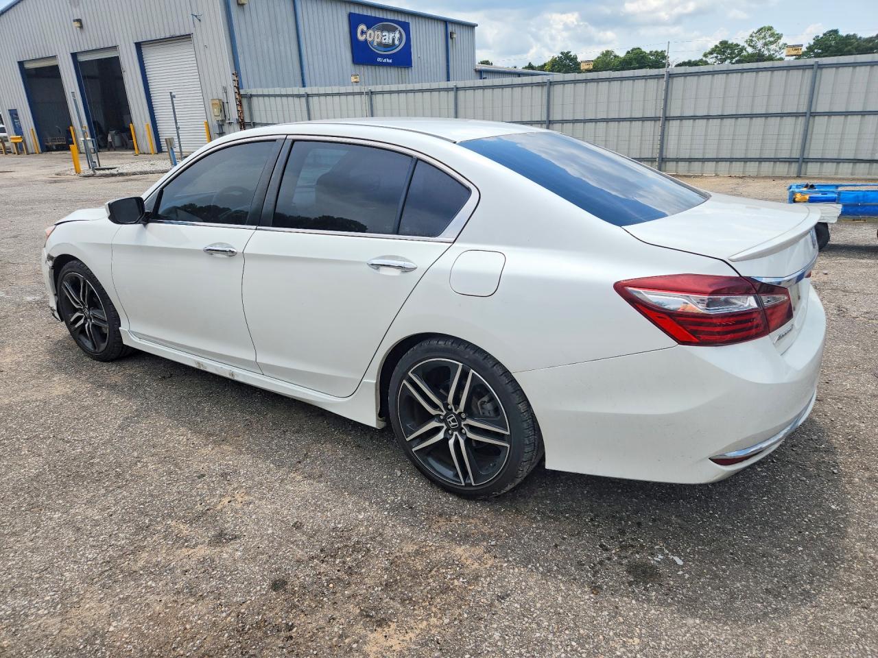 2017 HONDA ACCORD SPORT — снимка 2