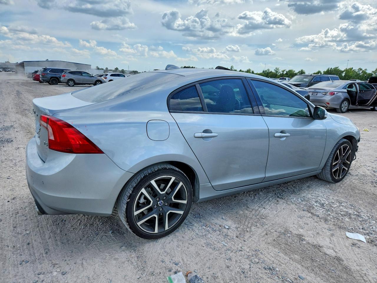 2017 VOLVO S60 — снимка 3