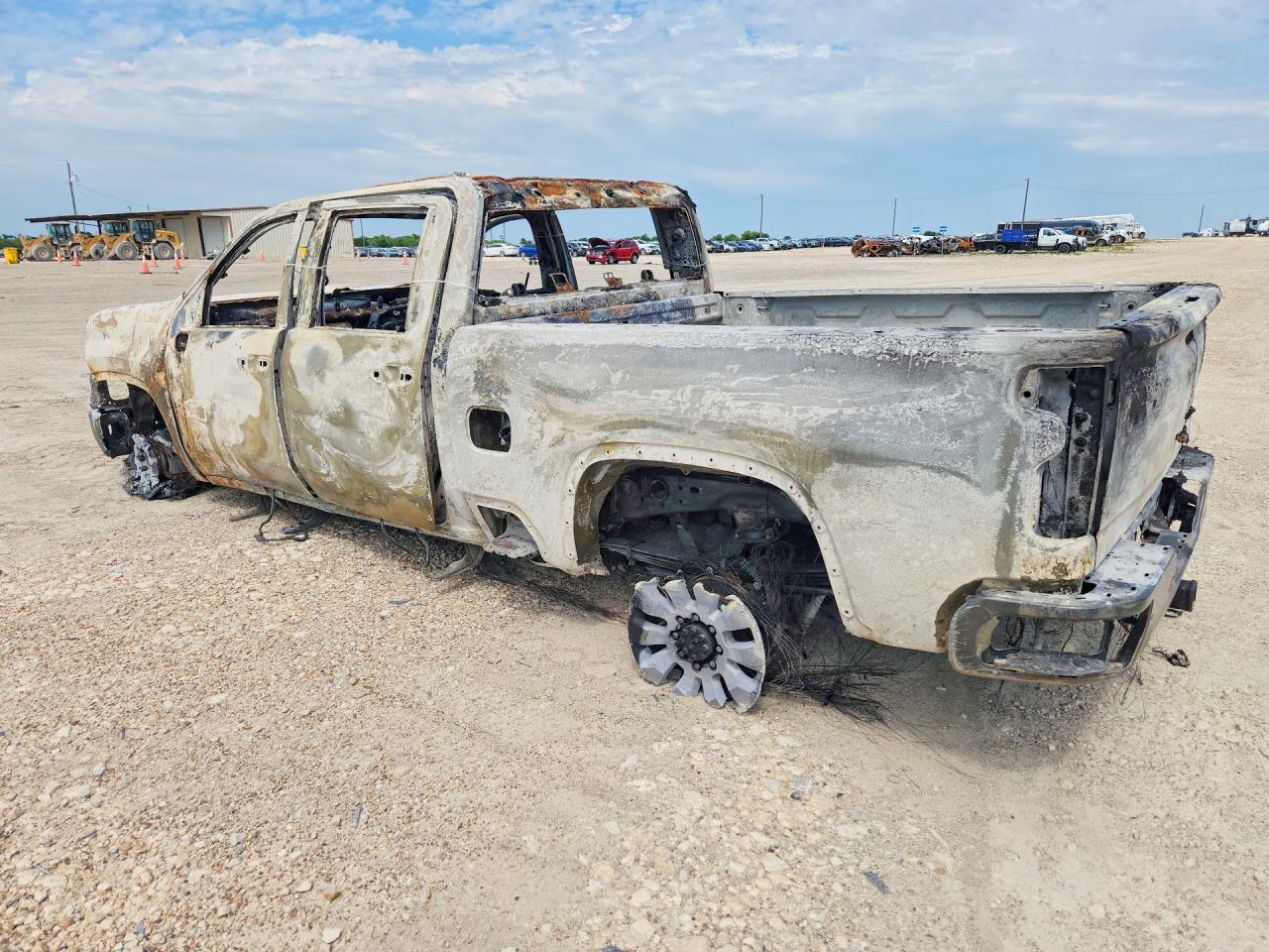 2024 CHEVROLET SILVERADO K2500 HEAVY DUTY LT — снимка 2