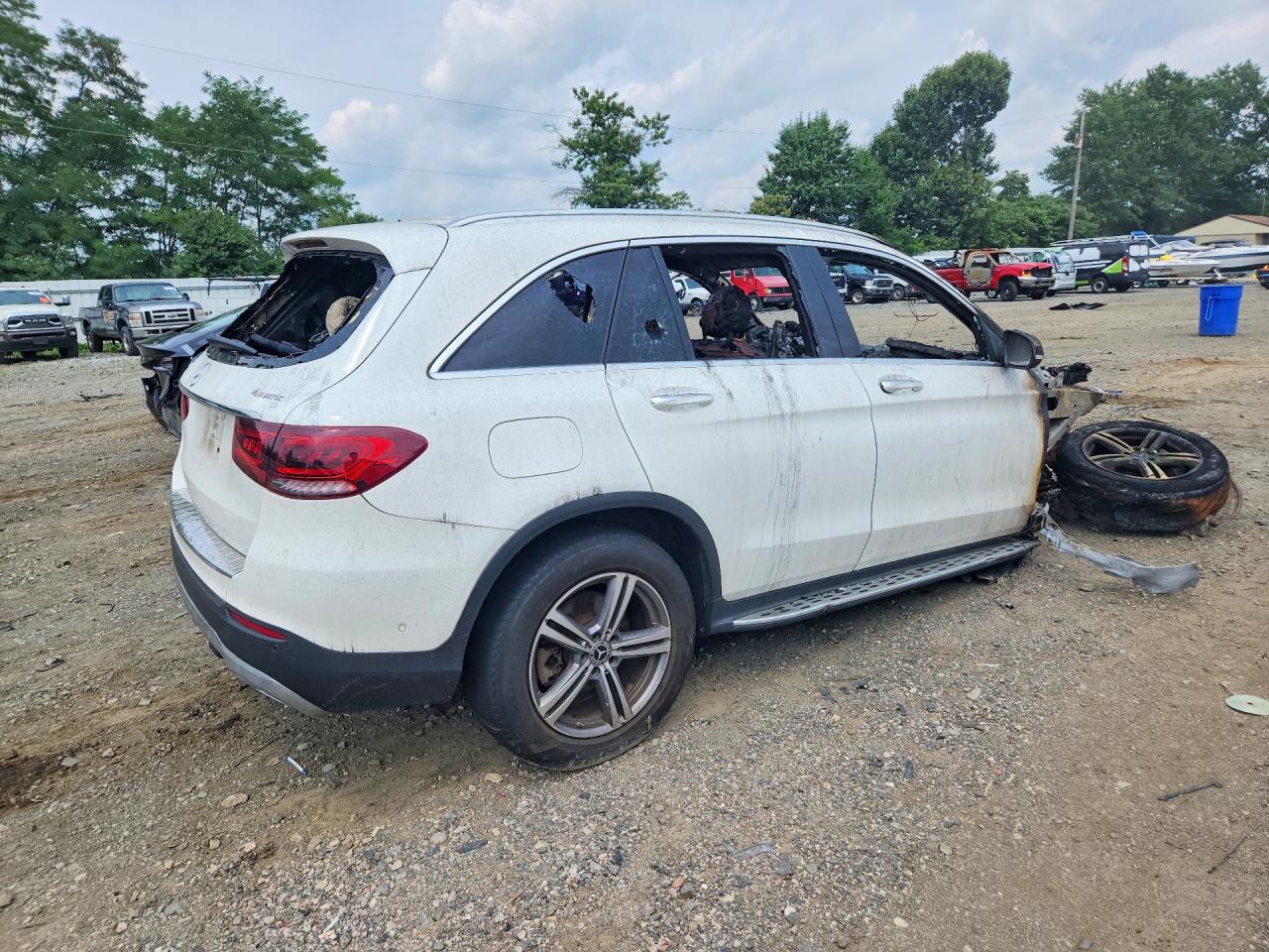 2021 MERCEDES-BENZ GLC 300 4MATIC — снимка 3