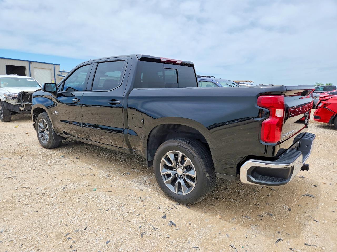 2025 CHEVROLET SILVERADO C1500 LT — снимка 2
