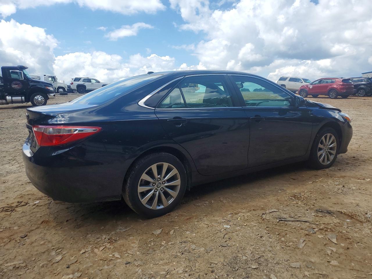 2016 TOYOTA CAMRY XLE — снимка 3