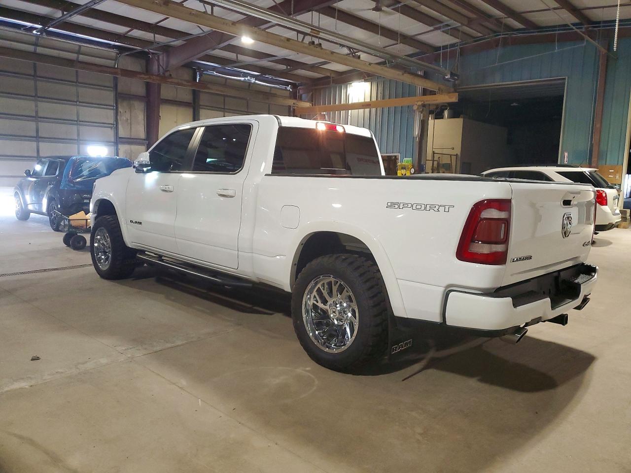2020 RAM 1500 LARAMIE — снимка 2