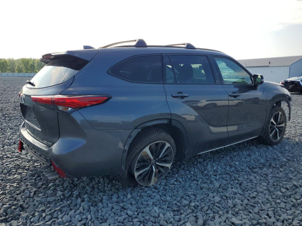 2022 TOYOTA HIGHLANDER XSE — снимка 3