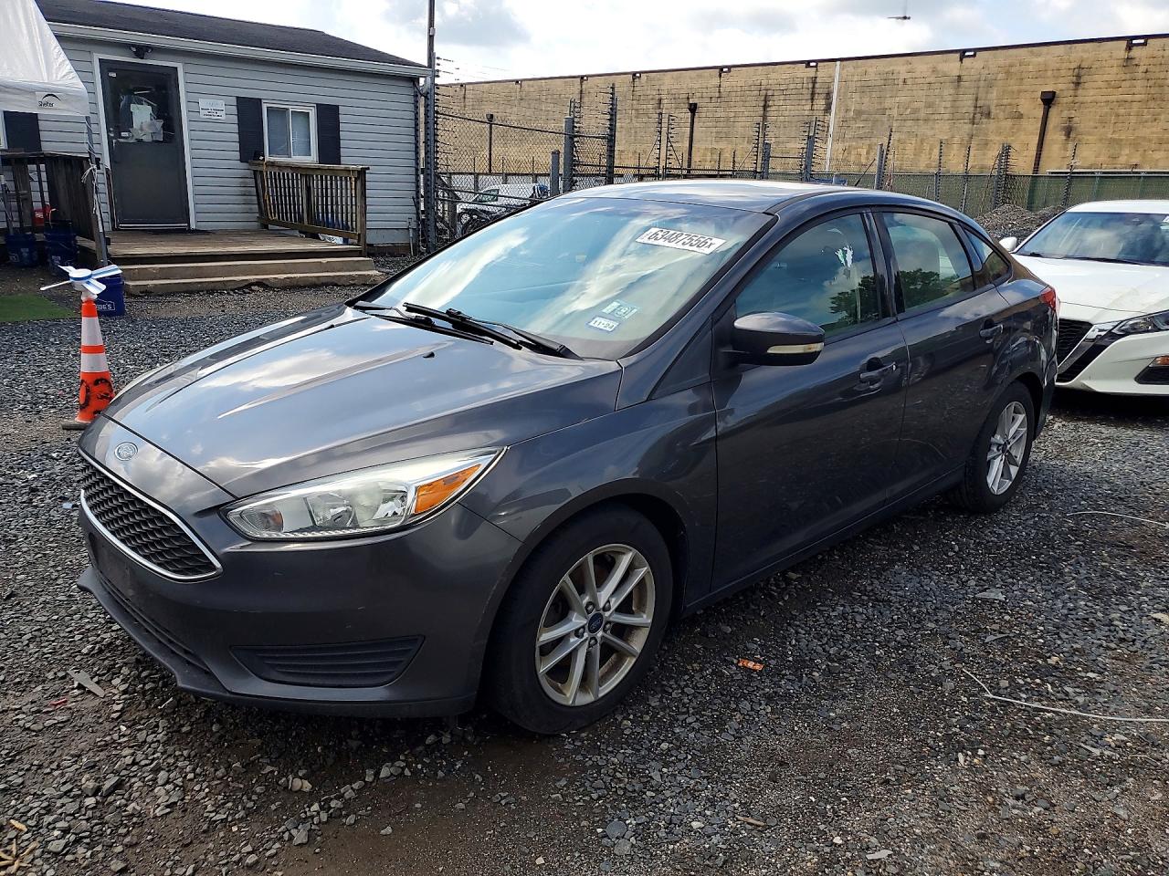 2015 FORD FOCUS SE