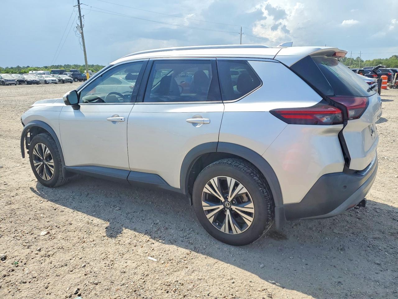 2021 NISSAN ROGUE SV — снимка 2