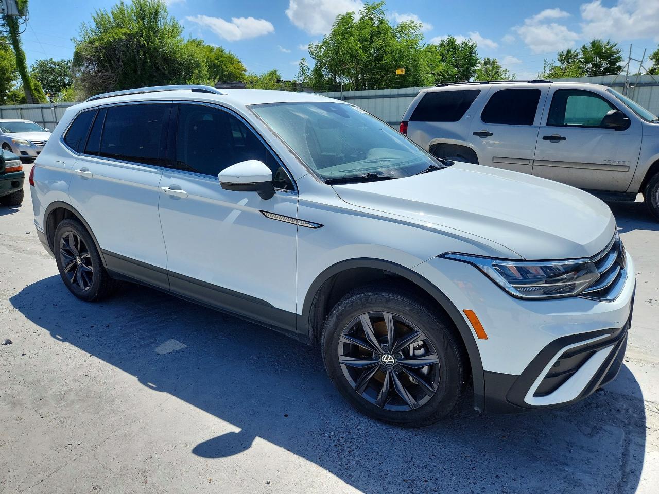 2022 VOLKSWAGEN TIGUAN SE — снимка 4