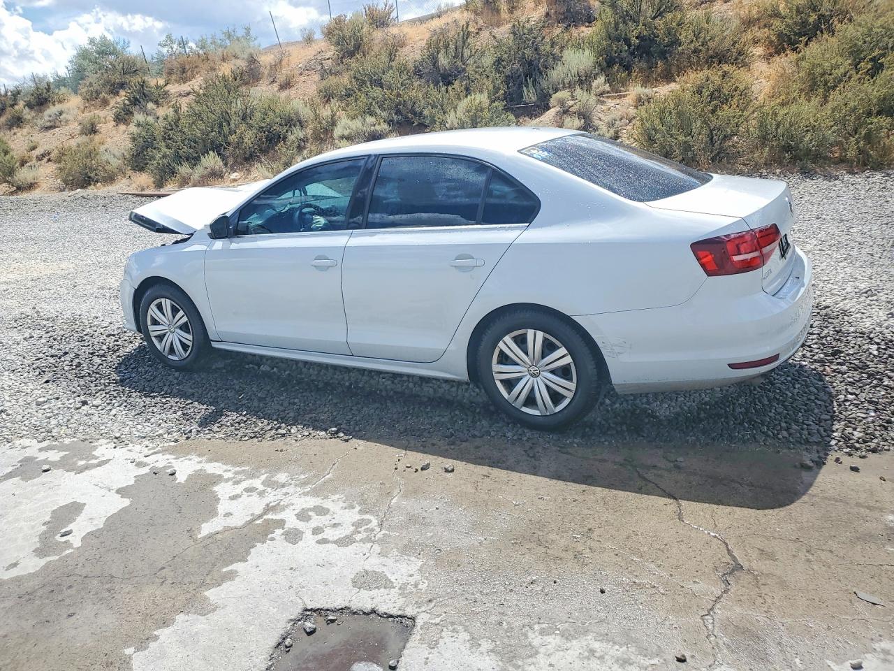 2017 VOLKSWAGEN JETTA S — снимка 2