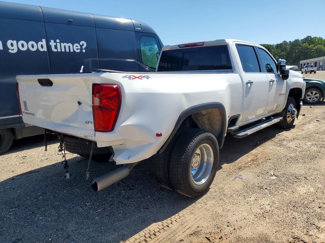 2025 CHEVROLET SILVERADO K3500 LTZ — снимка 3