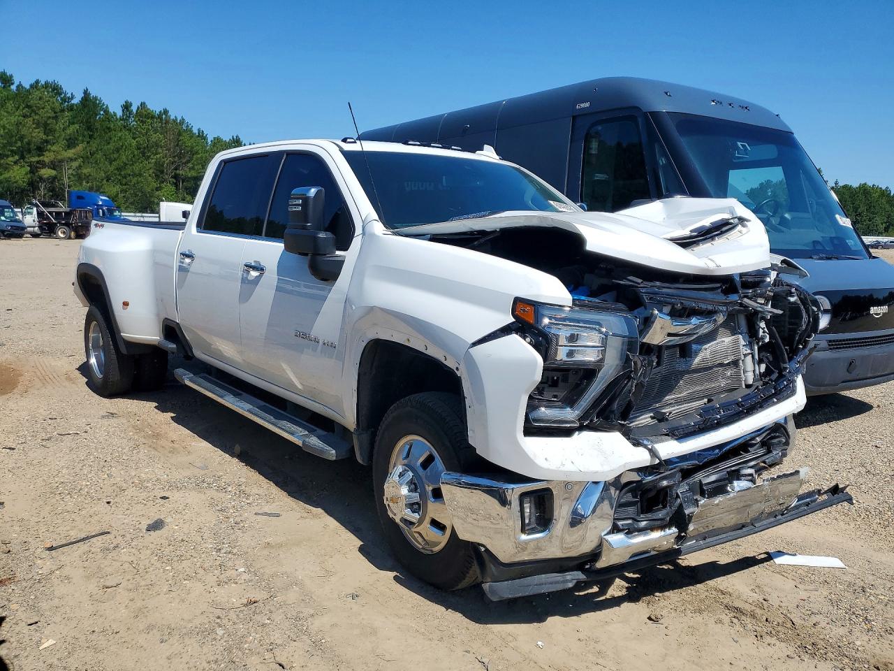 2025 CHEVROLET SILVERADO K3500 LTZ — снимка 4
