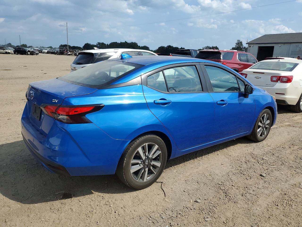 2021 NISSAN VERSA SV — снимка 3