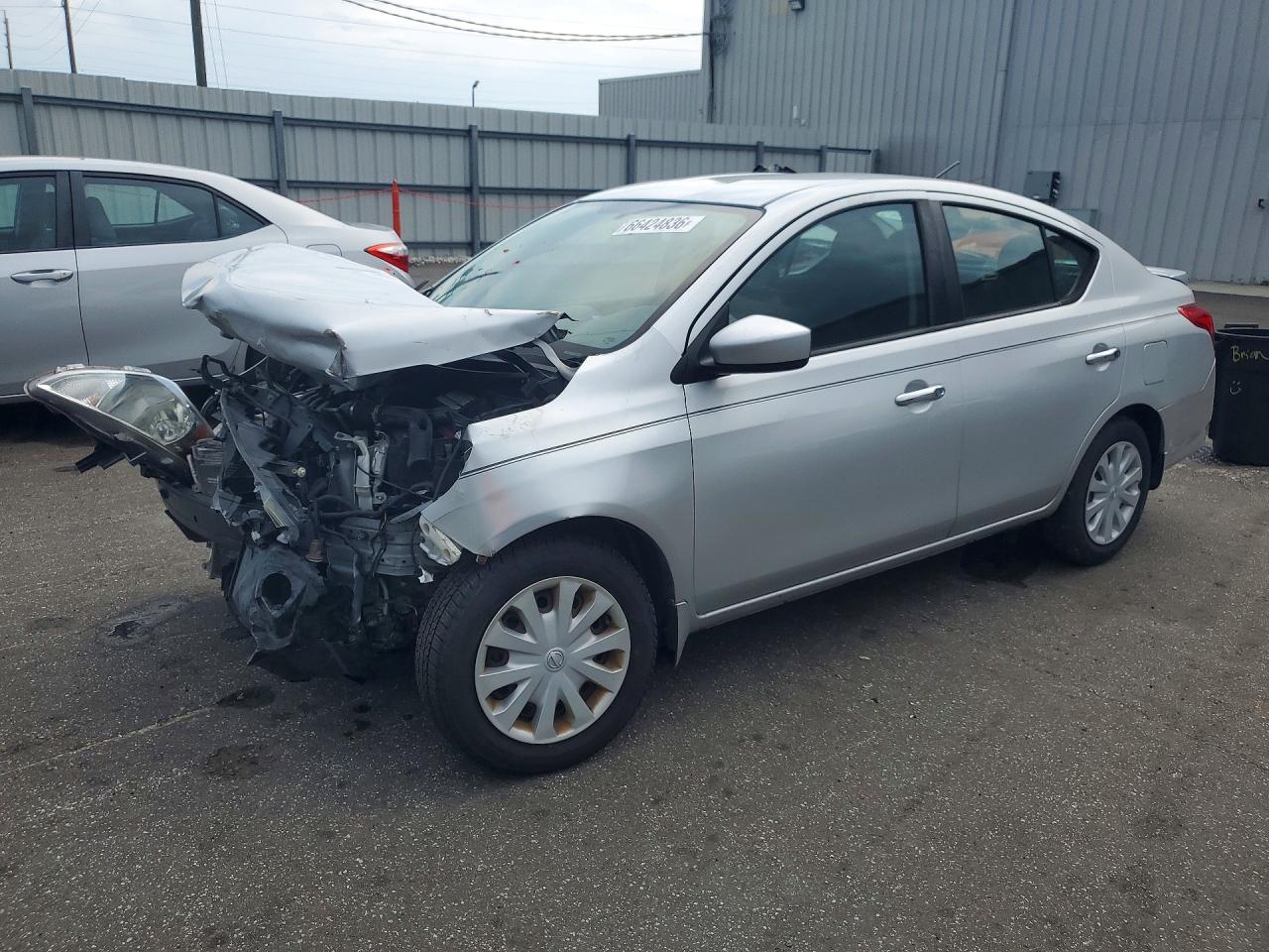 2017 NISSAN VERSA 1.6 SV